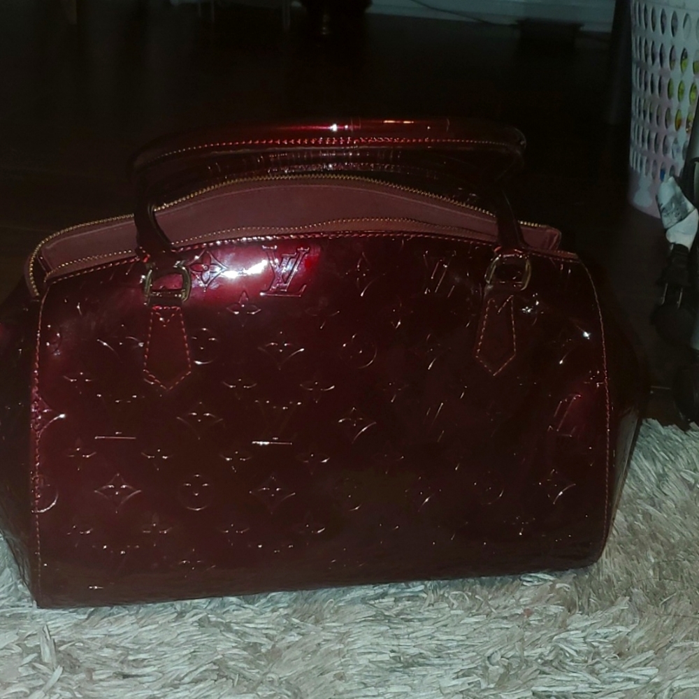 LOUIS VUITTON SHERWOOD MONOGRAM VERNID PM RED